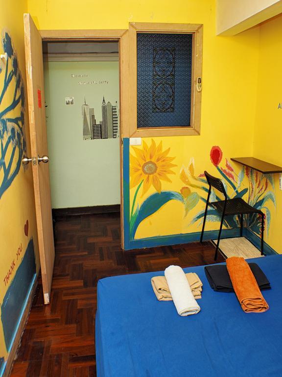 Wacky Fun Party Hostel Bangkok Buitenkant foto